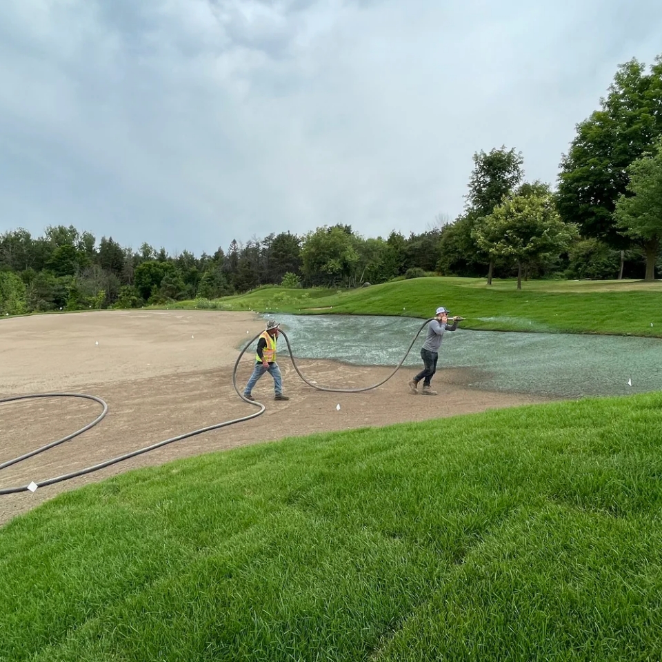 L’Idrosemina sui Campi da Golf: Cos’è, Vantaggi e&nbsp;Svantaggi.
